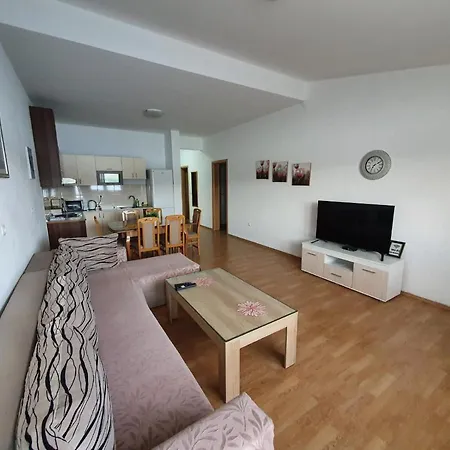 Apartment Domane Mario *