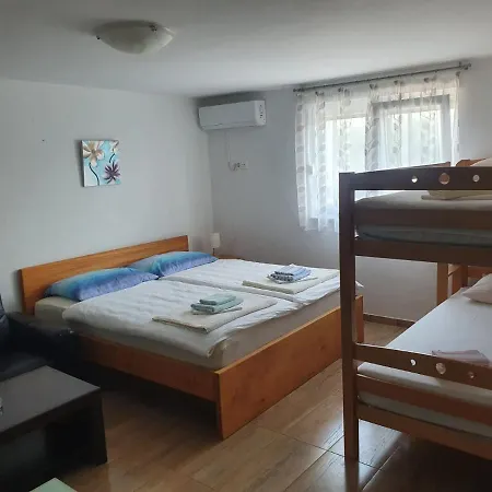 Domane Mario Apartment *