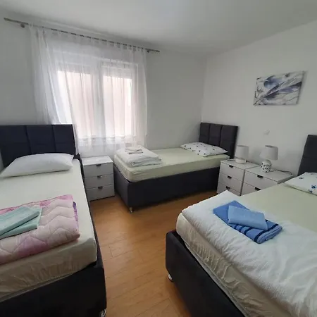 アパート Domane Mario *